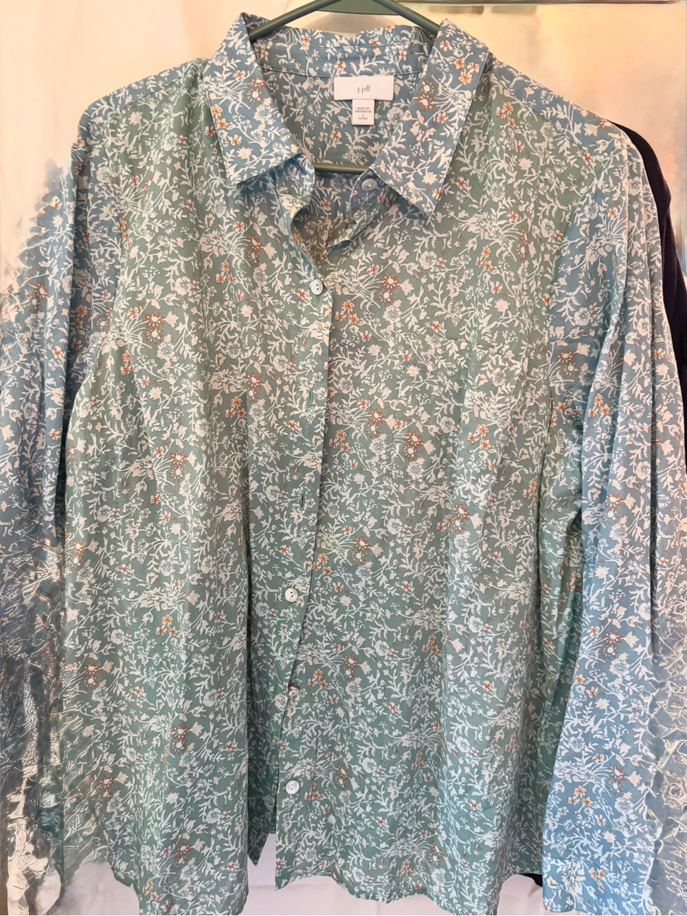 J. Jill Blue Floral Button-Down Shirt with White & Tan Accents